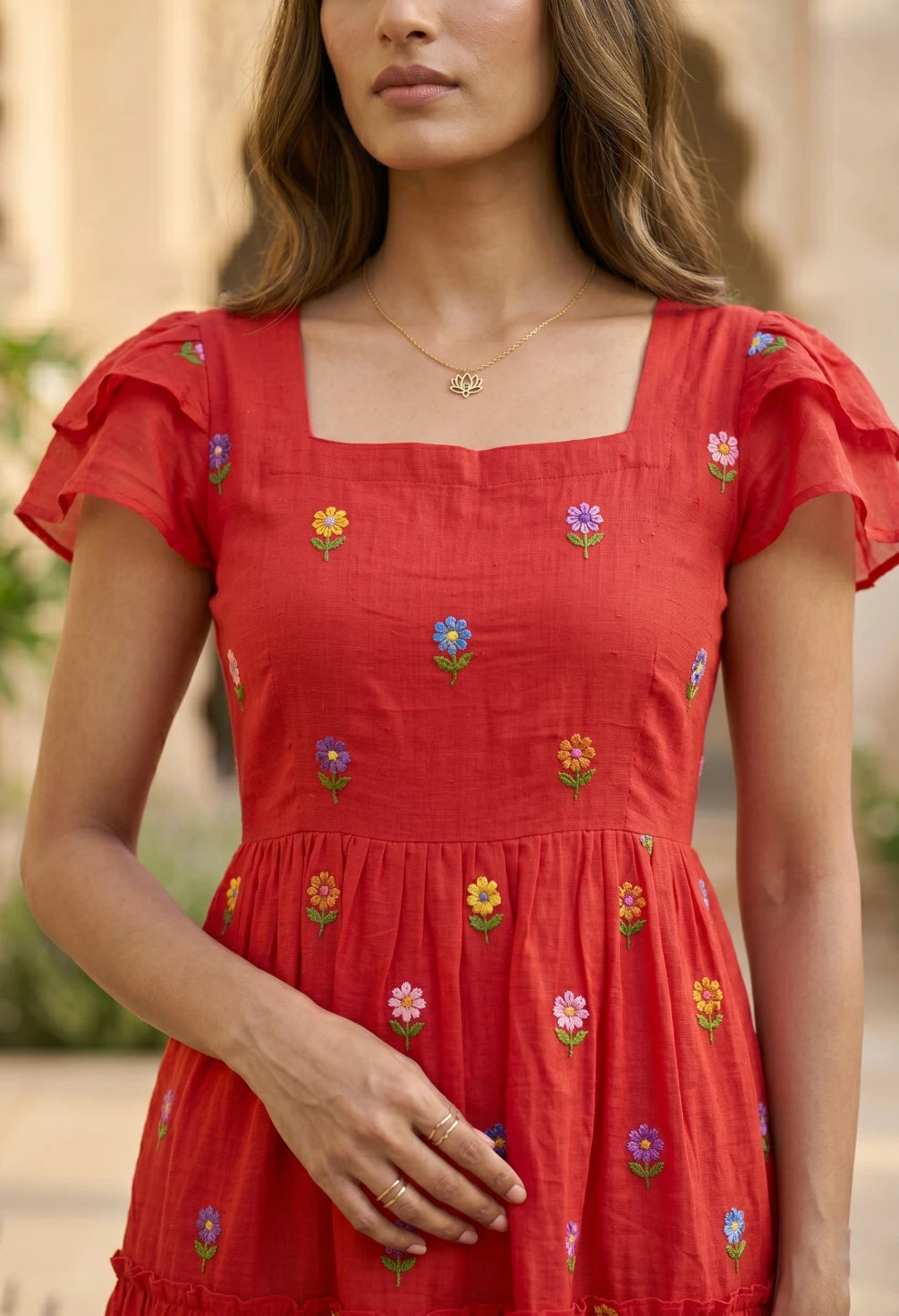 Elavam Maxi