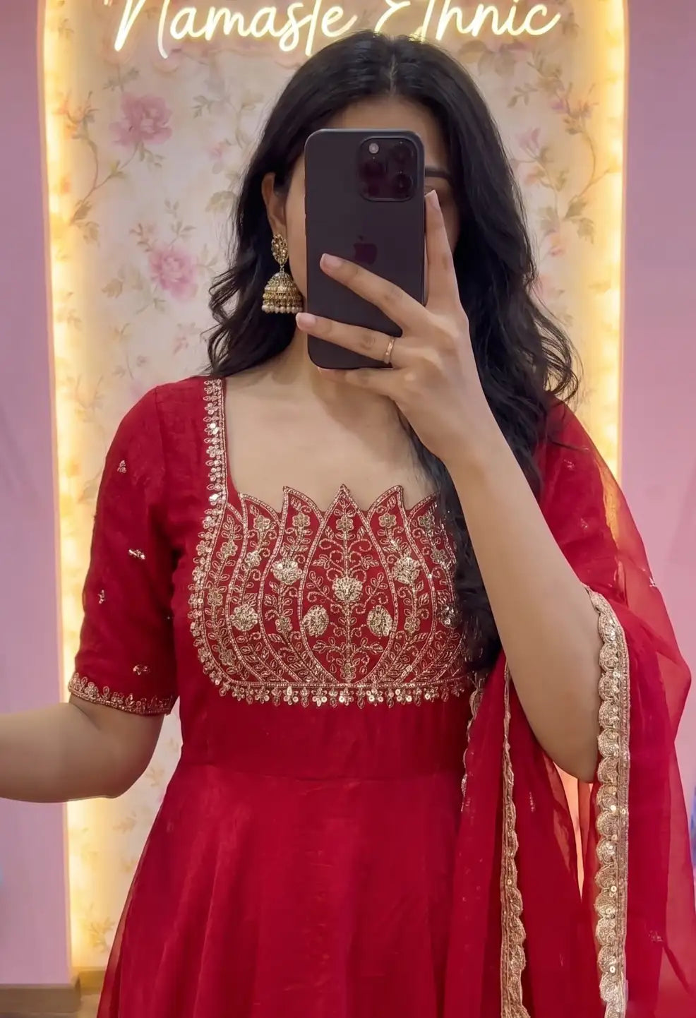 Kashvi Red