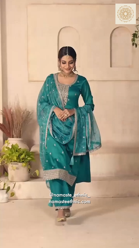 Pure Chinnon Suit Set