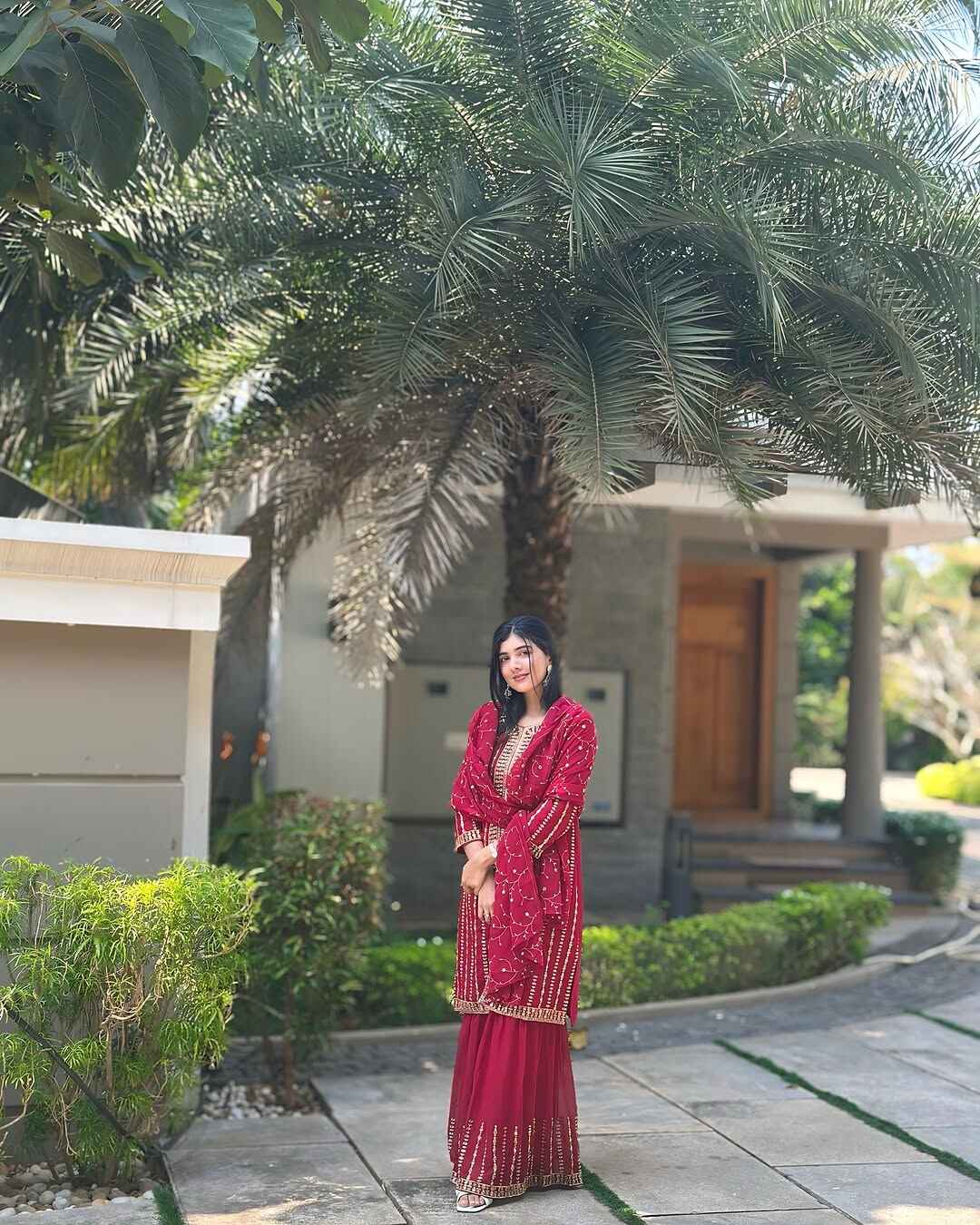 Blooming Faux Georgette Sharara Set