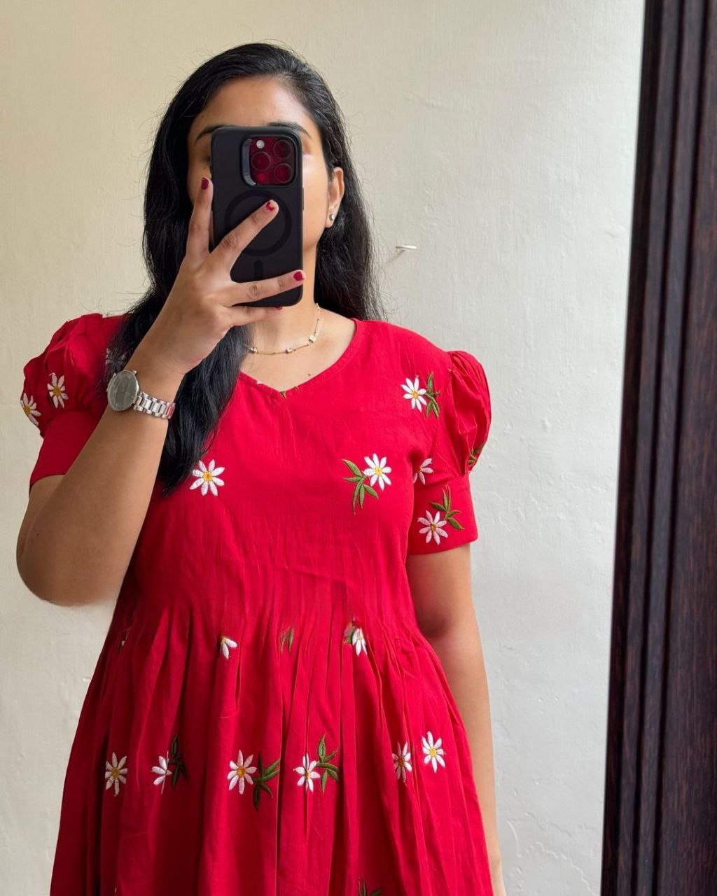 Daisy In Red