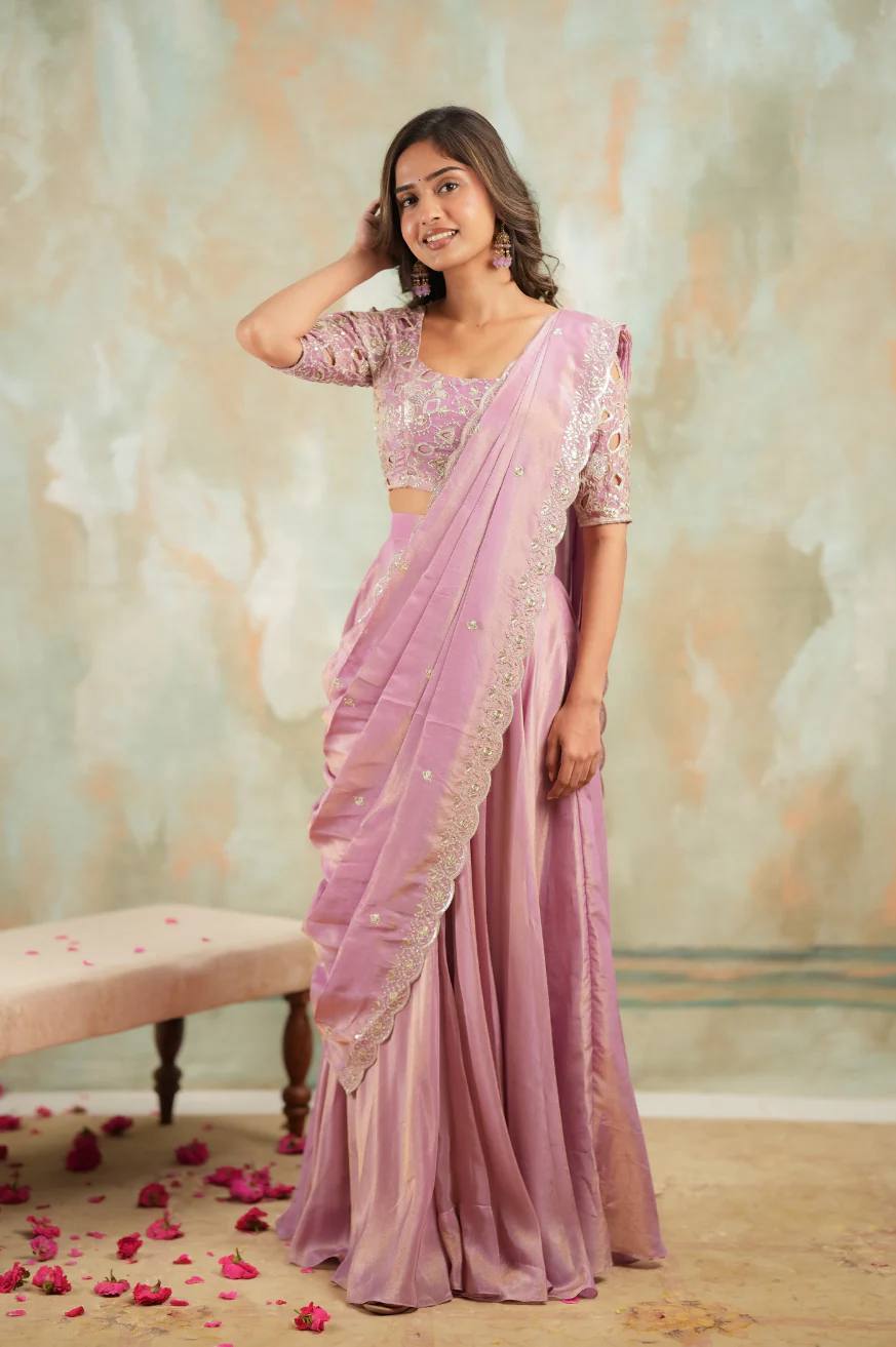 Gulabi Noor Lehenga Set