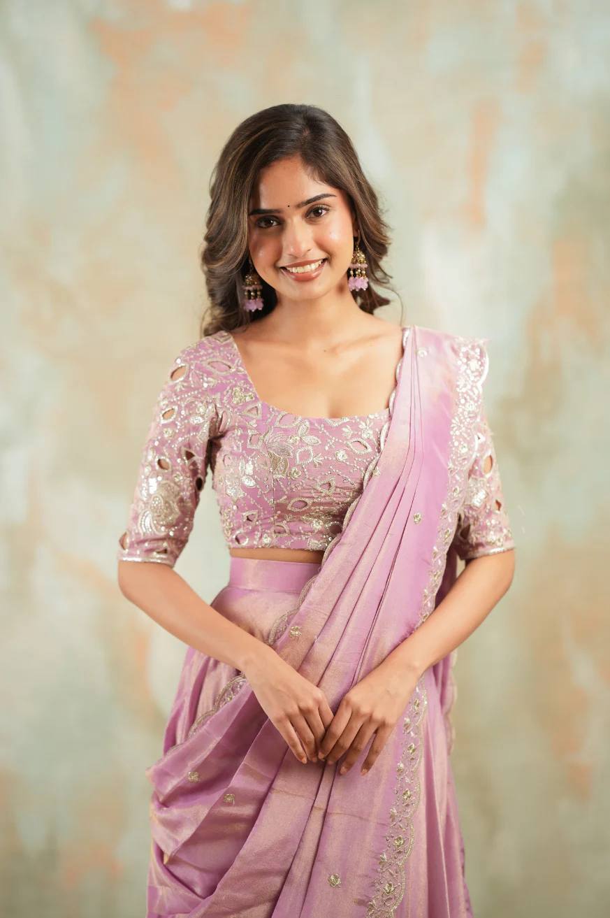Gulabi Noor Lehenga Set