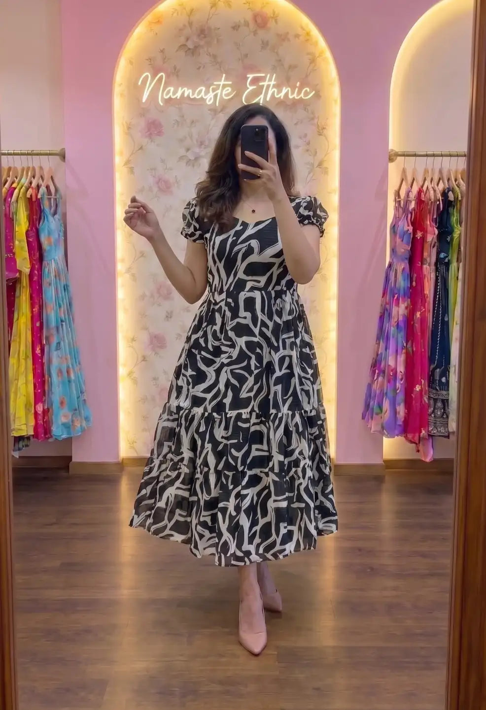 Maitri Black