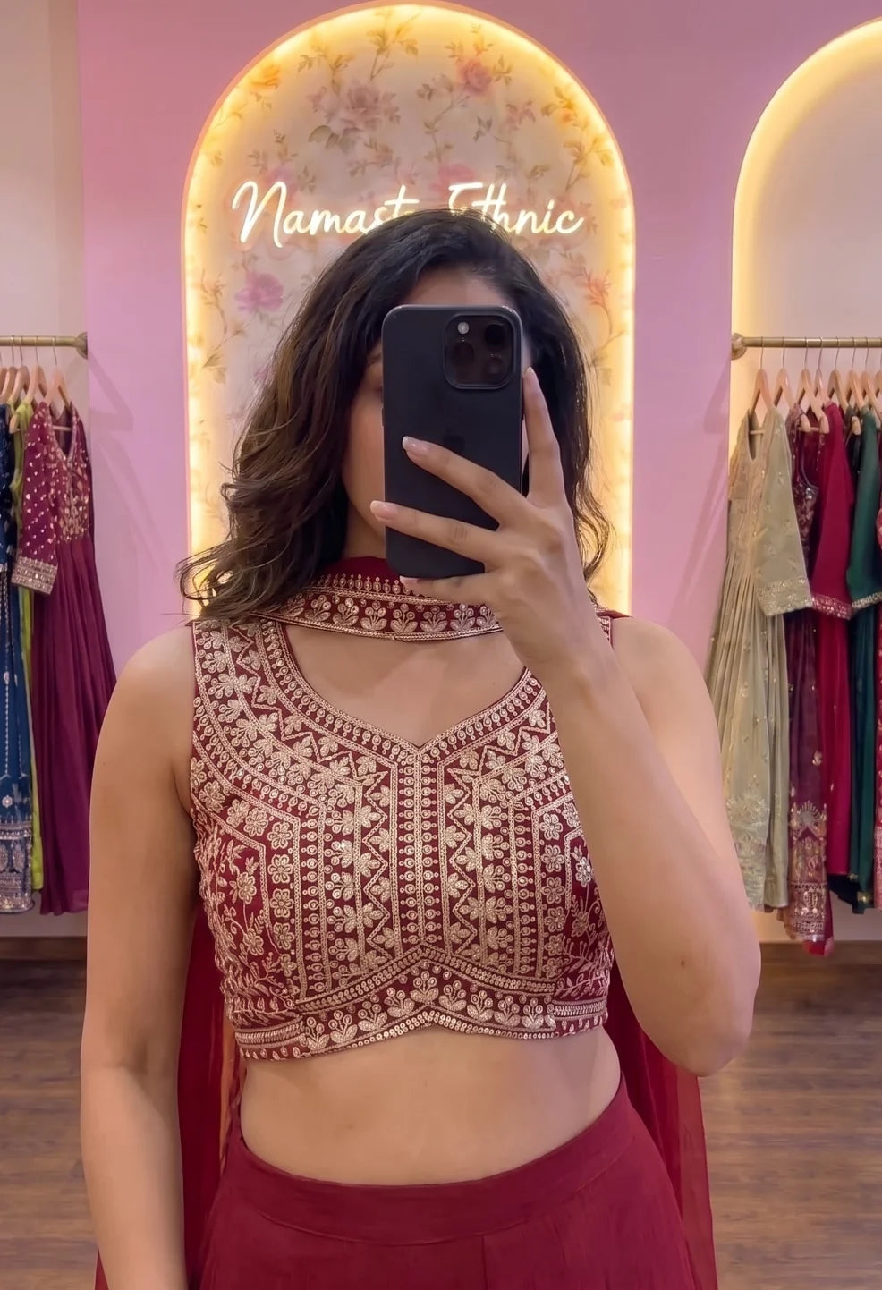 Marron Indo Western