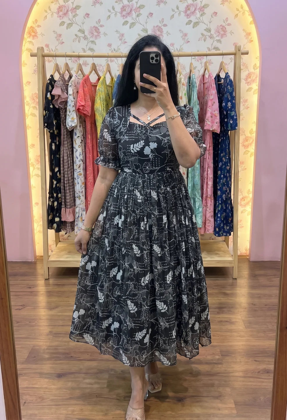 Muskan Black