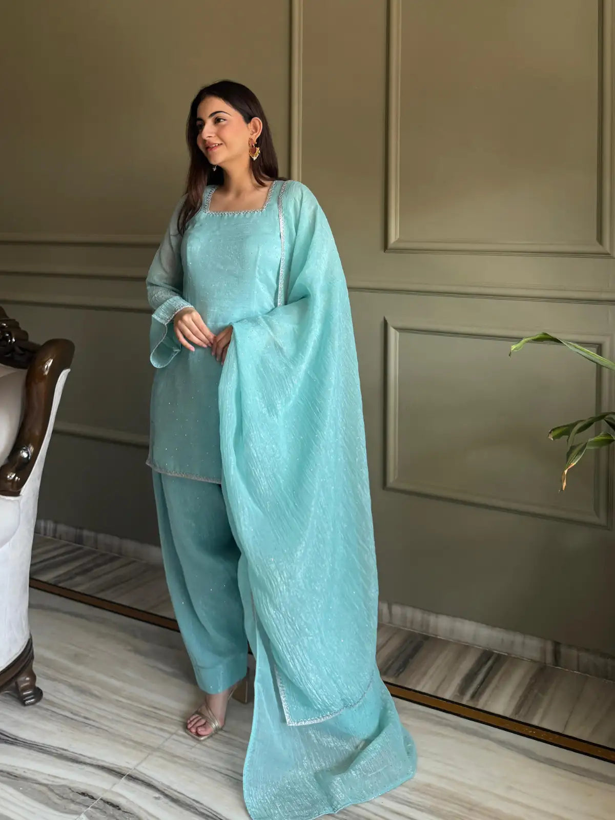 Siroksi work Duppata Set