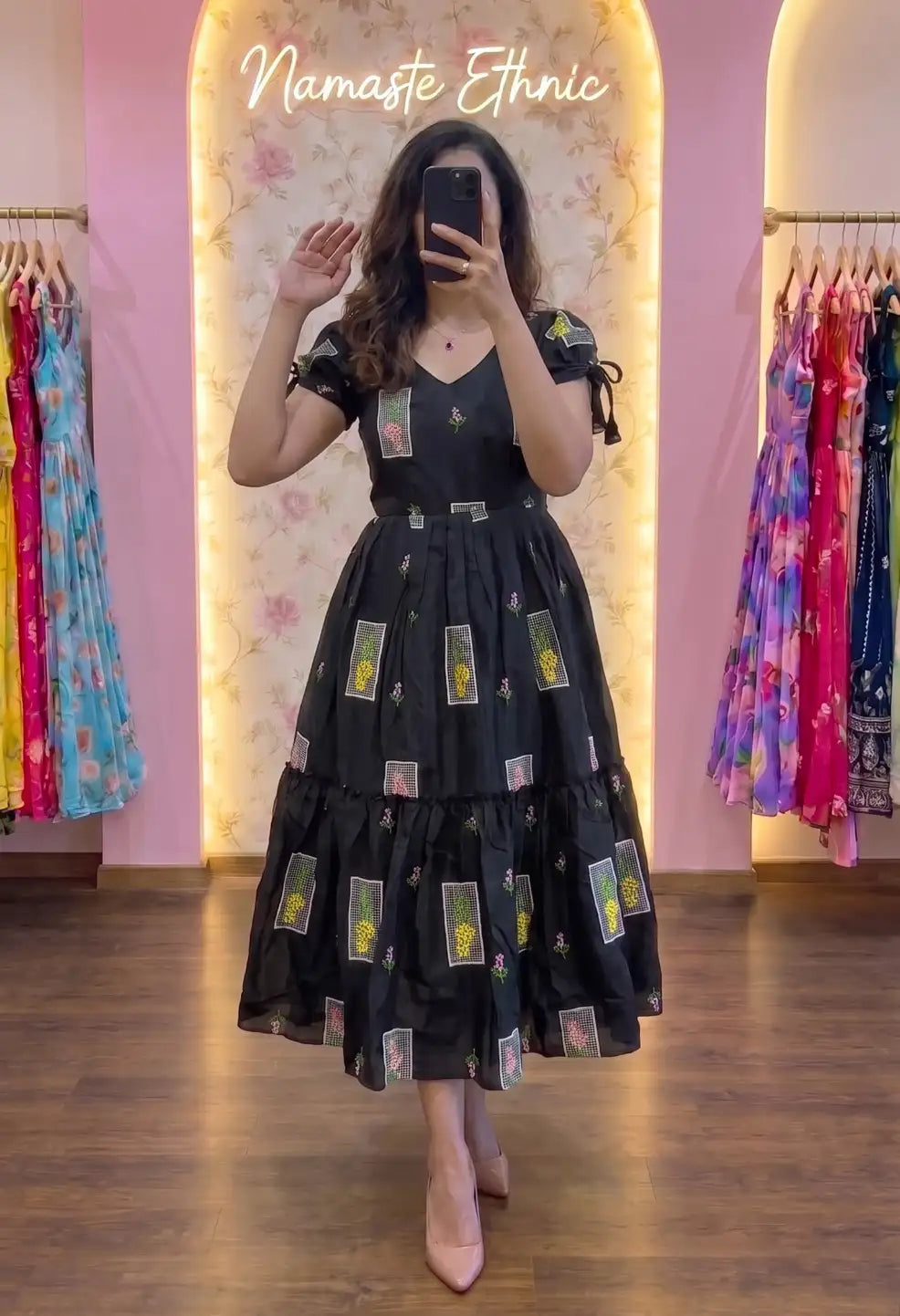 Vidhi Black