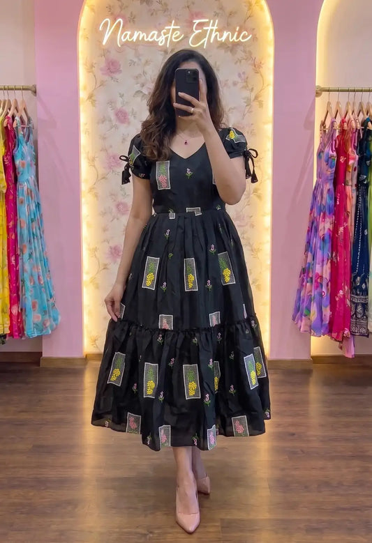 Vidhi Black
