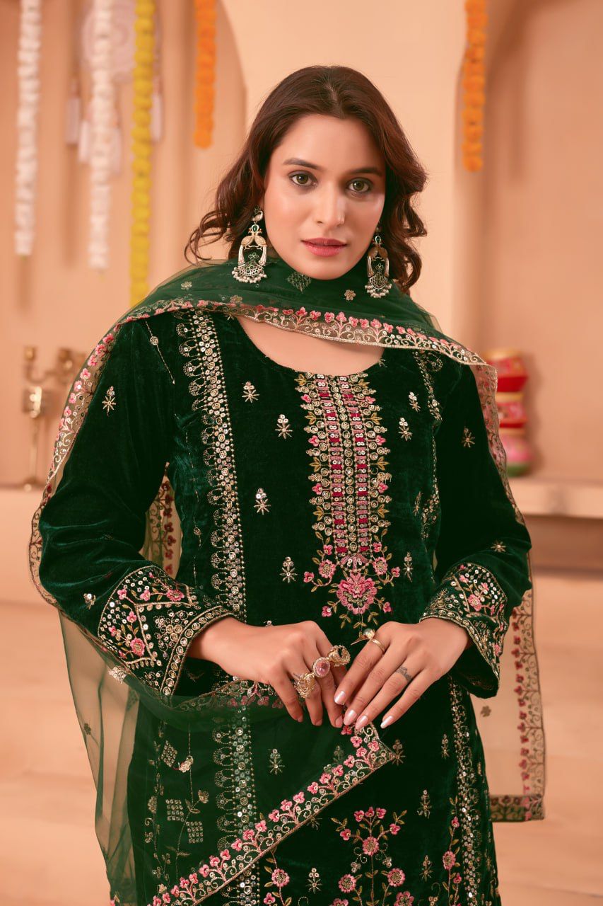 Mehnoor Dark Green Velvet Suit Set