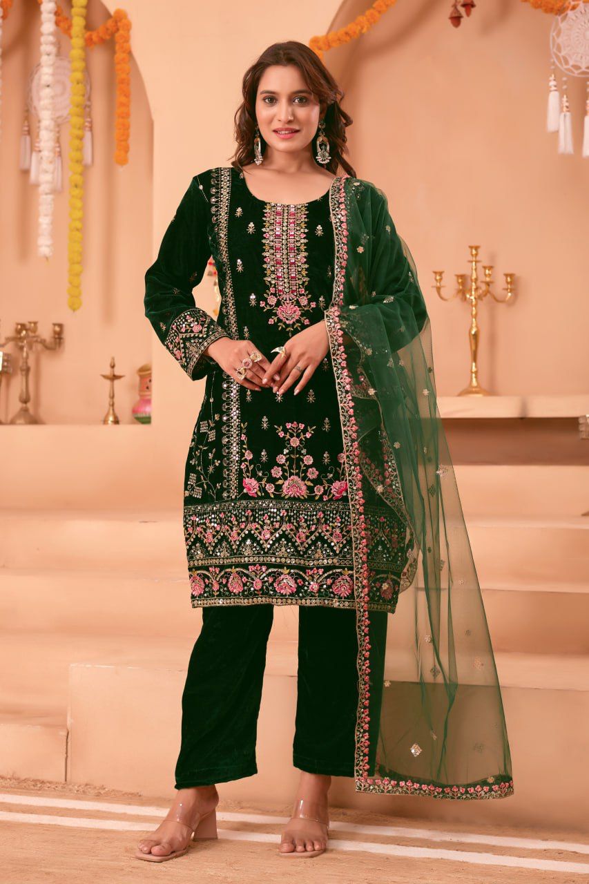 Mehnoor Dark Green Velvet Suit Set