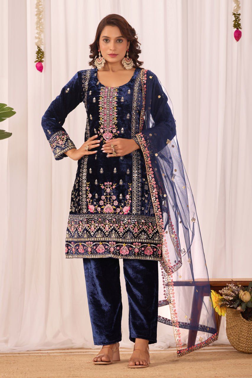 Mehnoor Royal Blue Velvet Suit Set