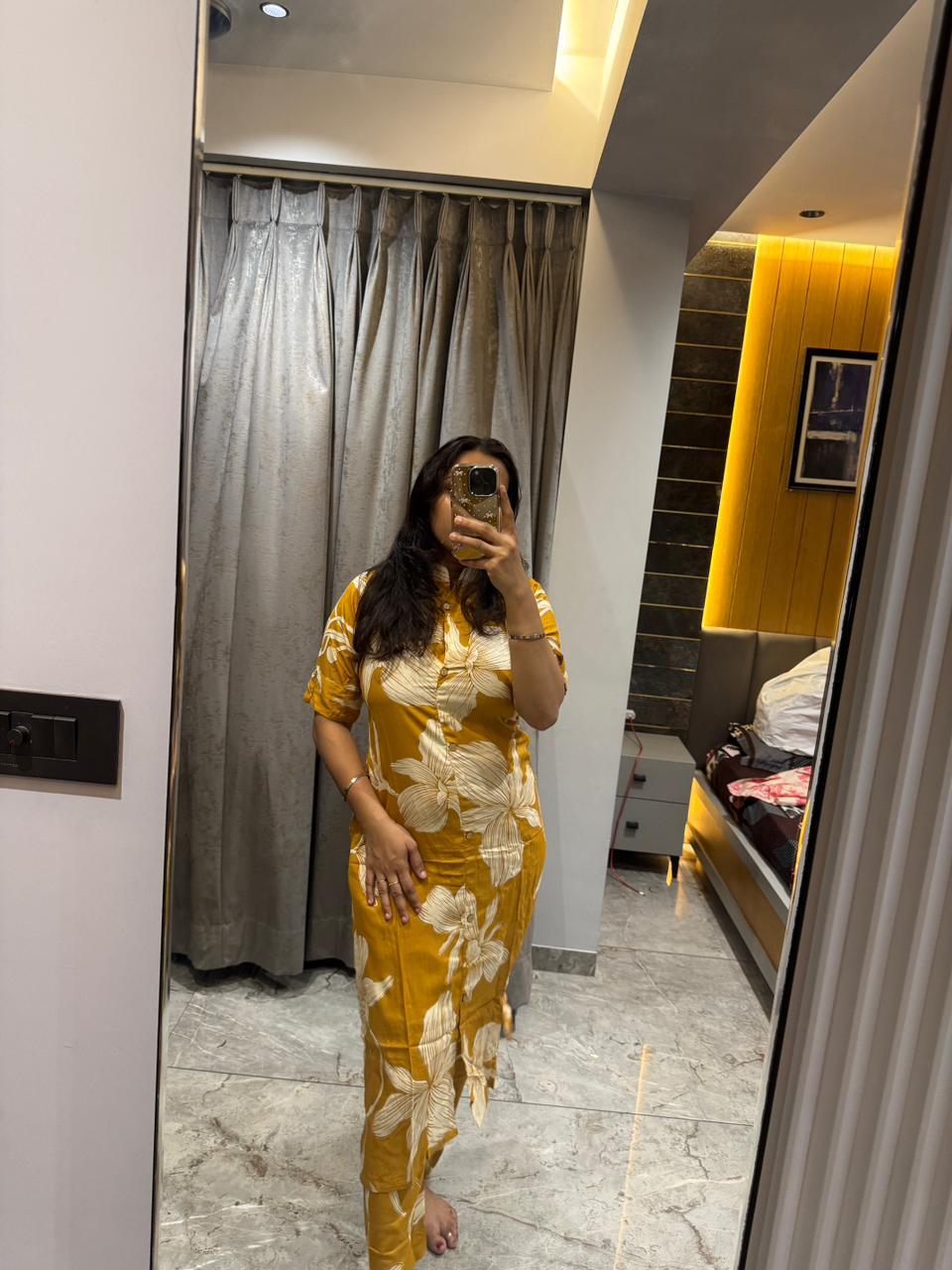 Aara yellow