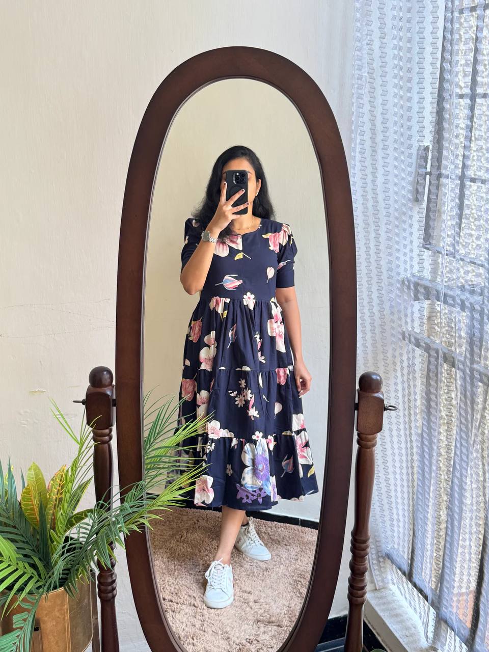 Neeta Maxi