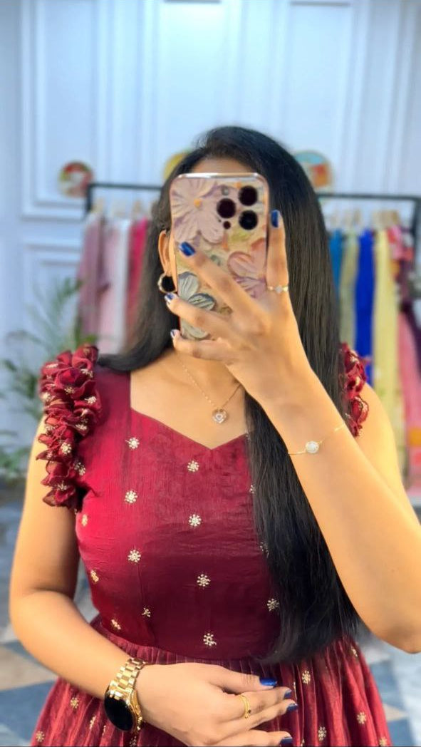 Aarvi Maxi